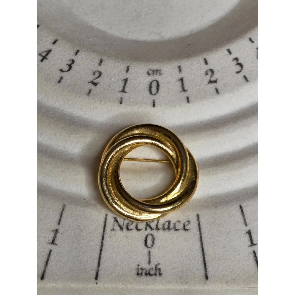 Gold-Tone Interlocking Circle Brooch Pin‎ Vintage Jewelry